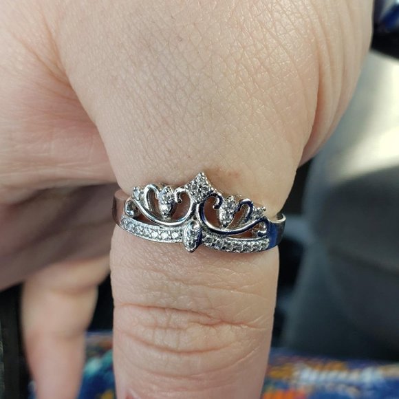 18k wgp over silver Crown Tiara CZ Ring Size 8 - Picture 2 of 3